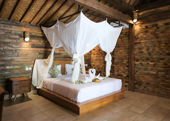The Ananda 4* Penginyahan